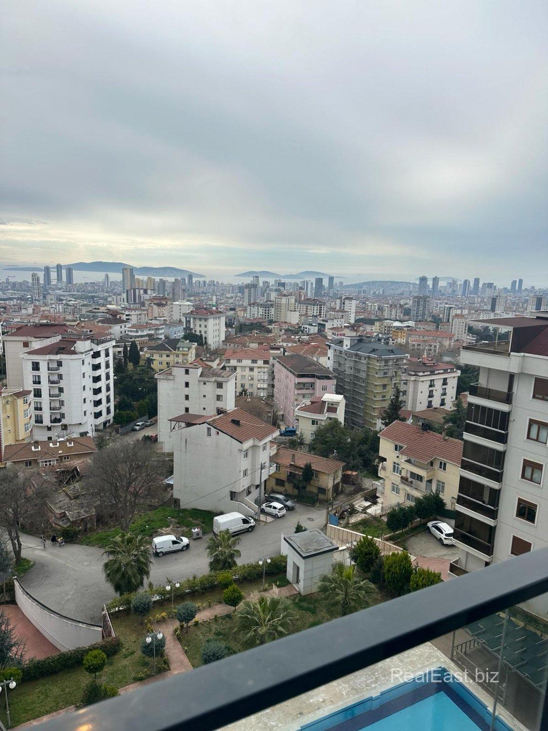 Spacious 3+1 Apartment in Thriving Kartal District